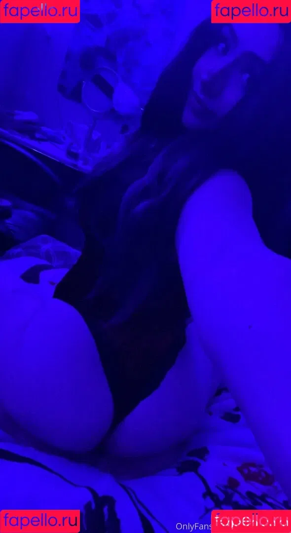 crystallhub Onlyfans Photo Gallery 