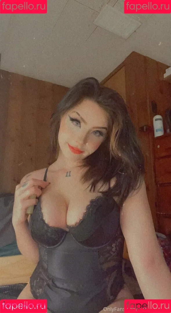 crystallhub Onlyfans Photo Gallery 