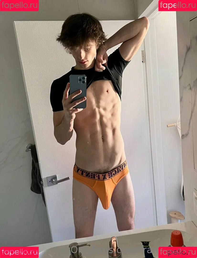 frankierossi Onlyfans Photo Gallery 