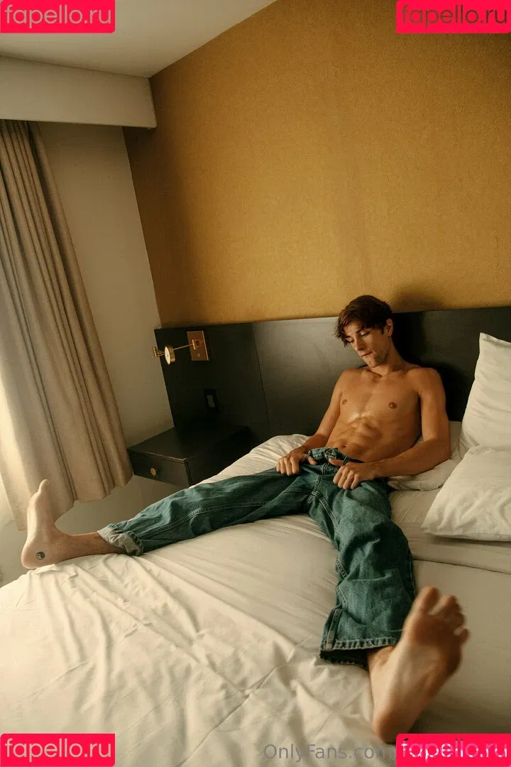 frankierossi Onlyfans Photo Gallery 