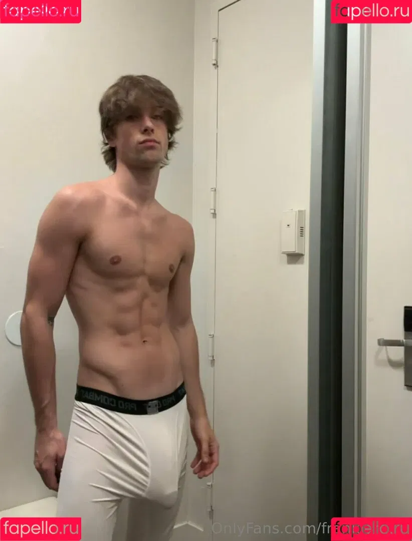frankierossi Onlyfans Photo Gallery 