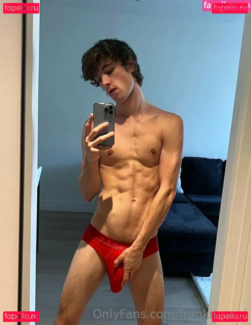 frankierossi Onlyfans Photo Gallery 