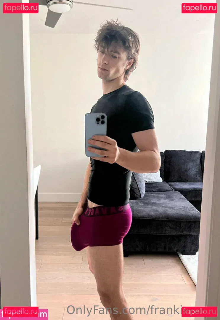 frankierossi Onlyfans Photo Gallery 