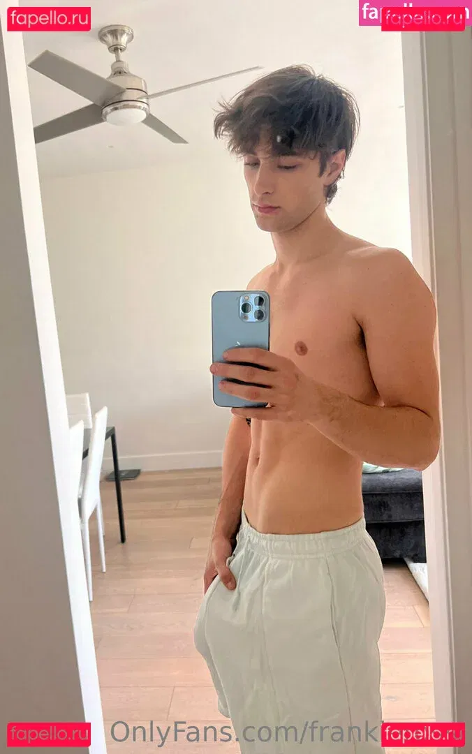 frankierossi Onlyfans Photo Gallery 