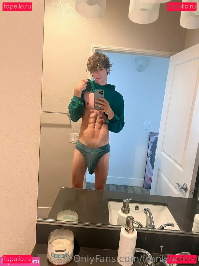 frankierossi Onlyfans Photo Gallery 