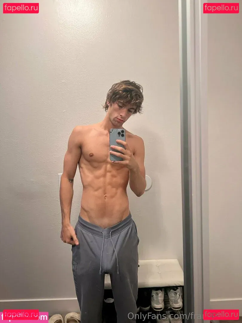 frankierossi Onlyfans Photo Gallery 