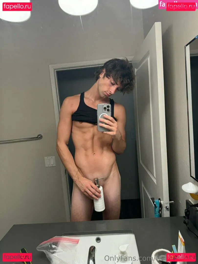 frankierossi Onlyfans Photo Gallery 