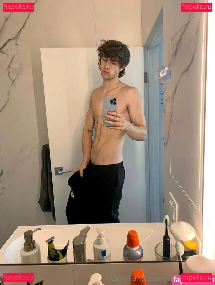 frankierossi Onlyfans Photo Gallery 