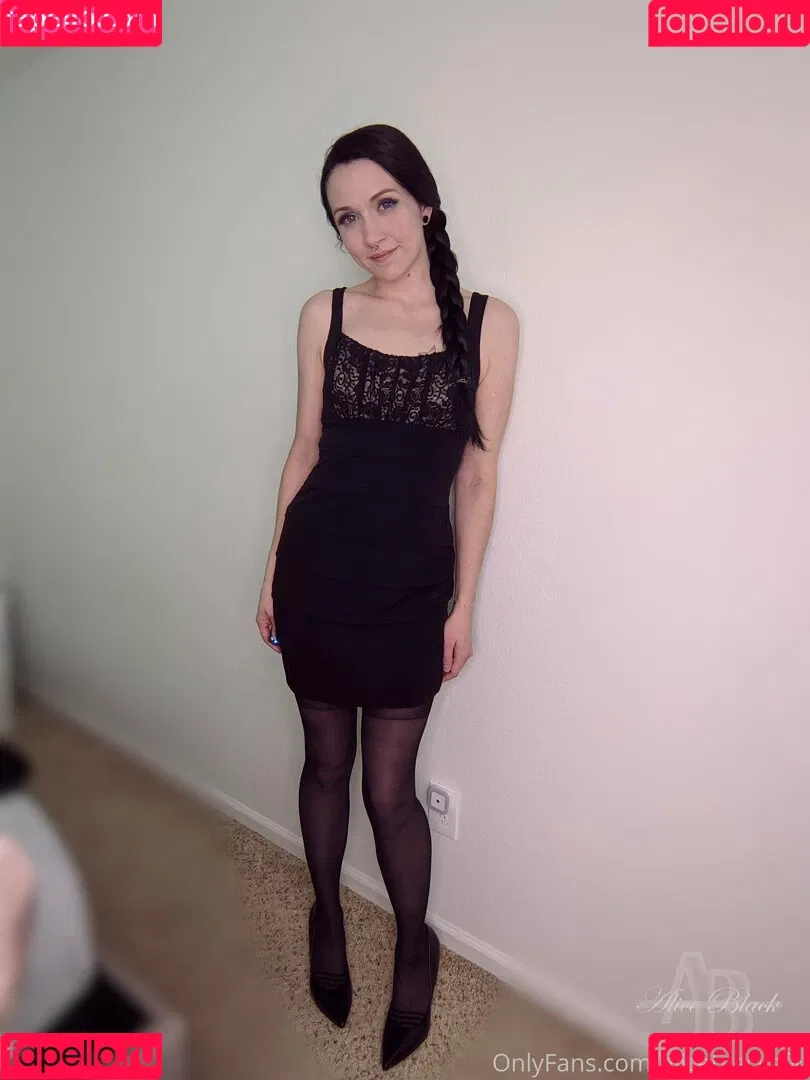 aliceblack Onlyfans Photo Gallery 