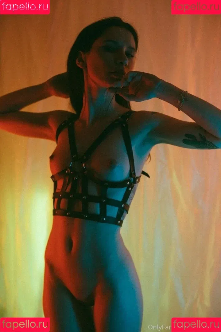 meneliza Onlyfans Photo Gallery 