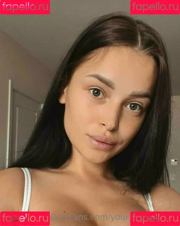 your_milamoore Onlyfans Photo Gallery 