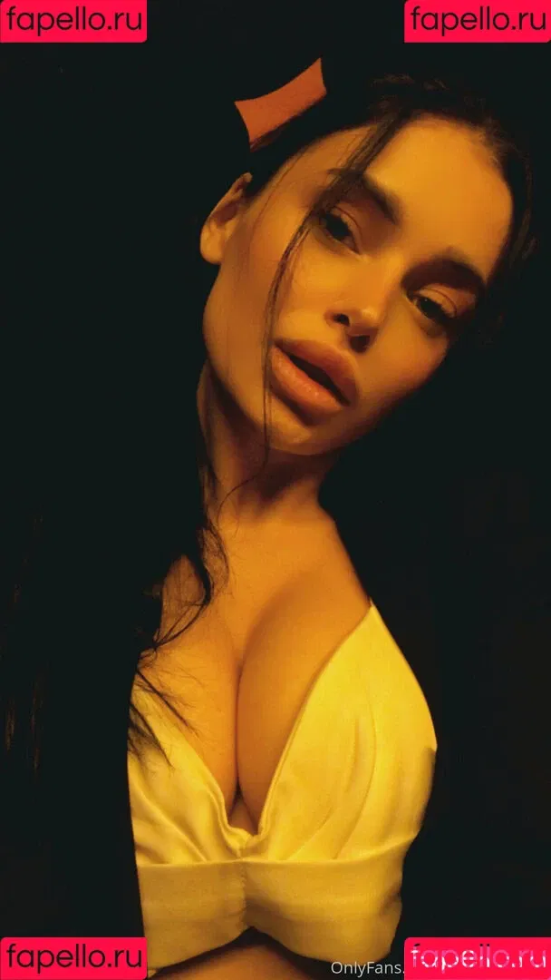 your_milamoore Onlyfans Photo Gallery 