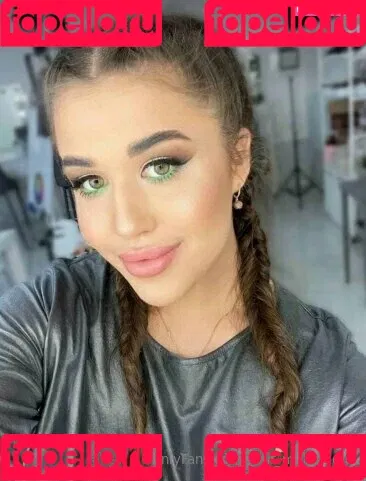 your_milamoore Onlyfans Photo Gallery 