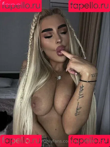 your_milamoore Onlyfans Photo Gallery 