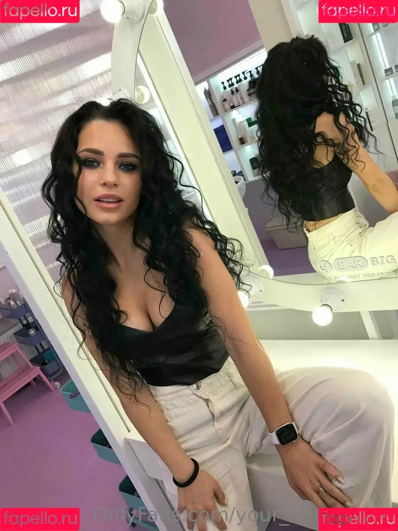your_milamoore Onlyfans Photo Gallery 