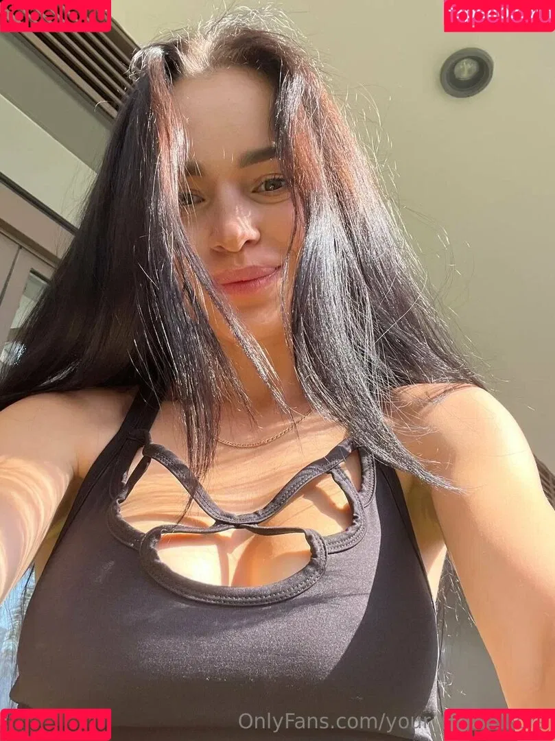 your_milamoore Onlyfans Photo Gallery 