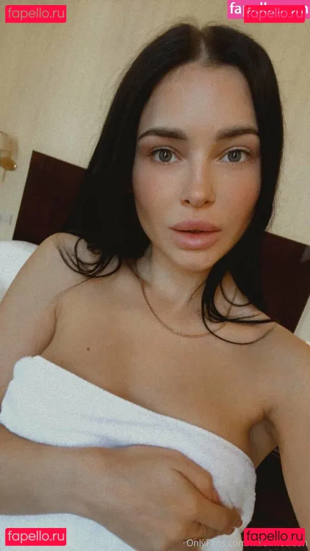 your_milamoore Onlyfans Photo Gallery 