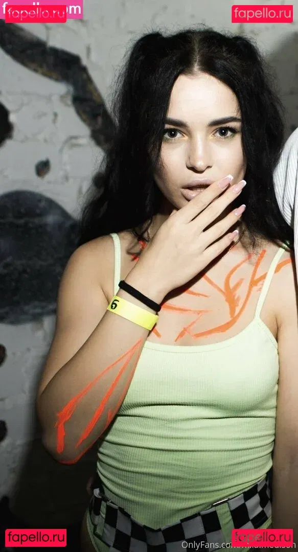 your_milamoore Onlyfans Photo Gallery 