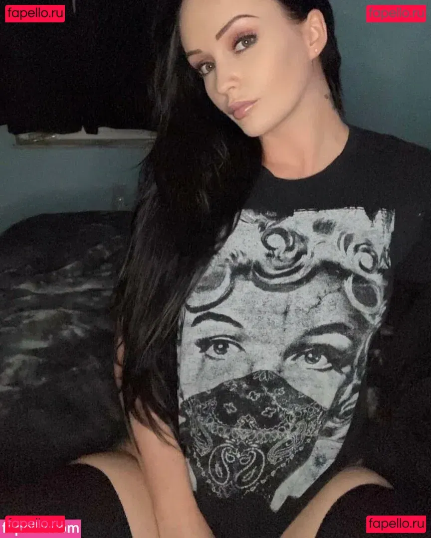 your_milamoore Onlyfans Photo Gallery 