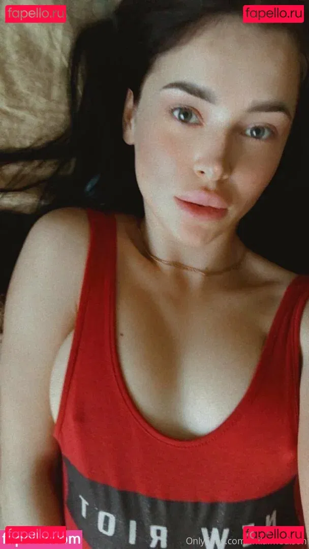 your_milamoore Onlyfans Photo Gallery 