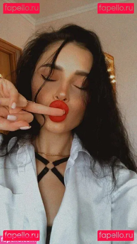 your_milamoore Onlyfans Photo Gallery 