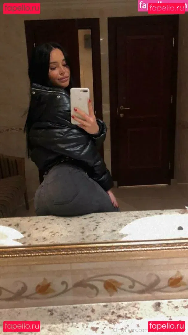 your_milamoore Onlyfans Photo Gallery 