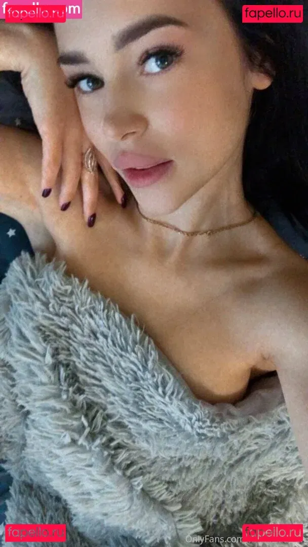 your_milamoore Onlyfans Photo Gallery 