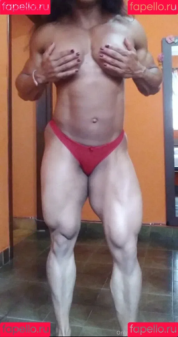 cristtina43 Onlyfans Photo Gallery 
