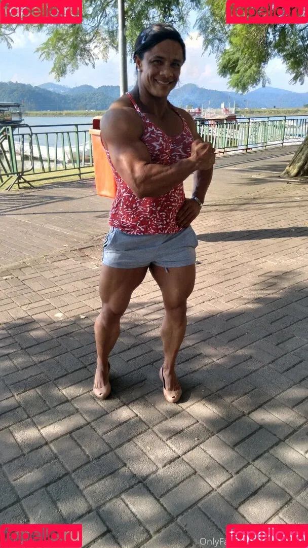 cristtina43 Onlyfans Photo Gallery 
