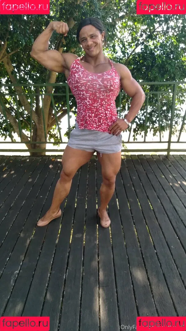 cristtina43 Onlyfans Photo Gallery 