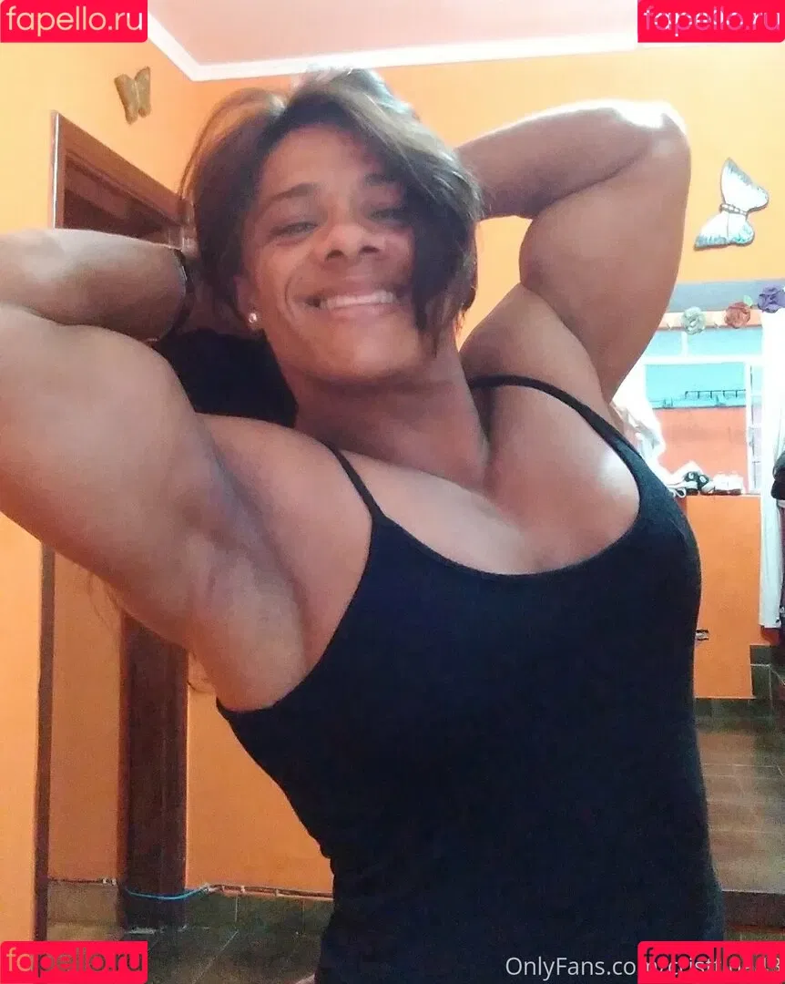 cristtina43 Onlyfans Photo Gallery 