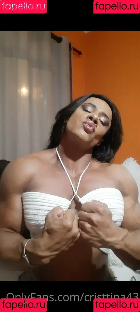 cristtina43 Onlyfans Photo Gallery 