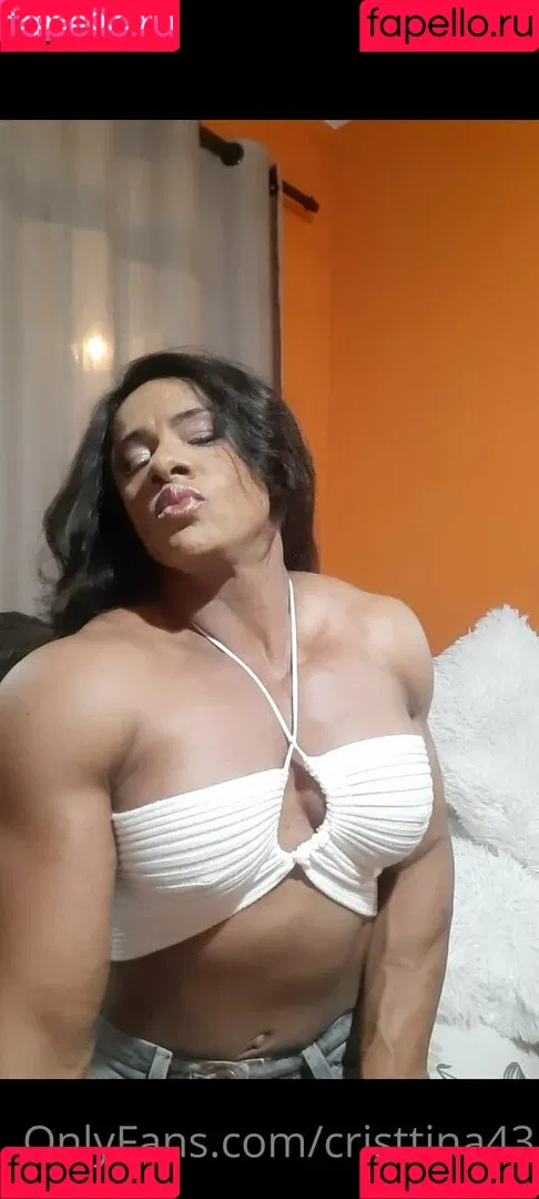 cristtina43 Onlyfans Photo Gallery 