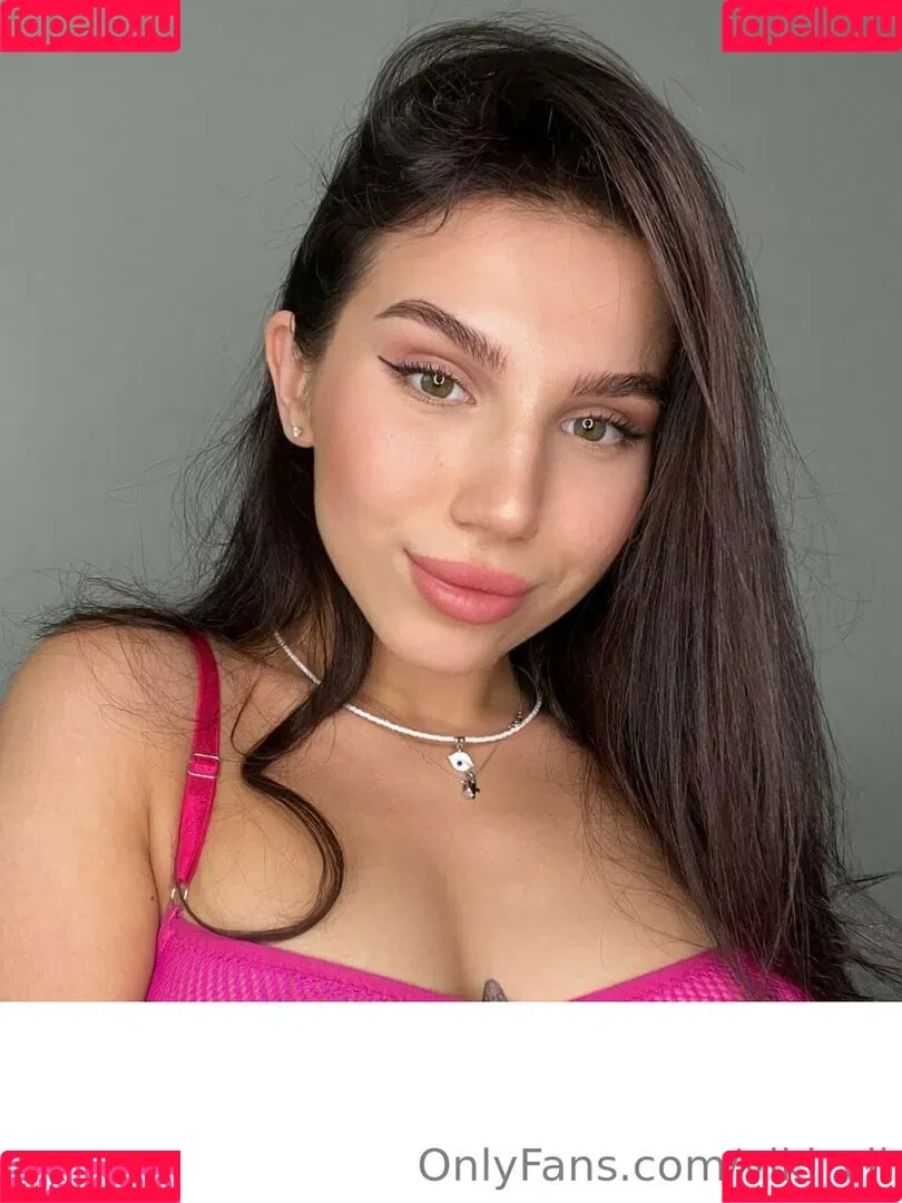 viki_vii Onlyfans Photo Gallery 