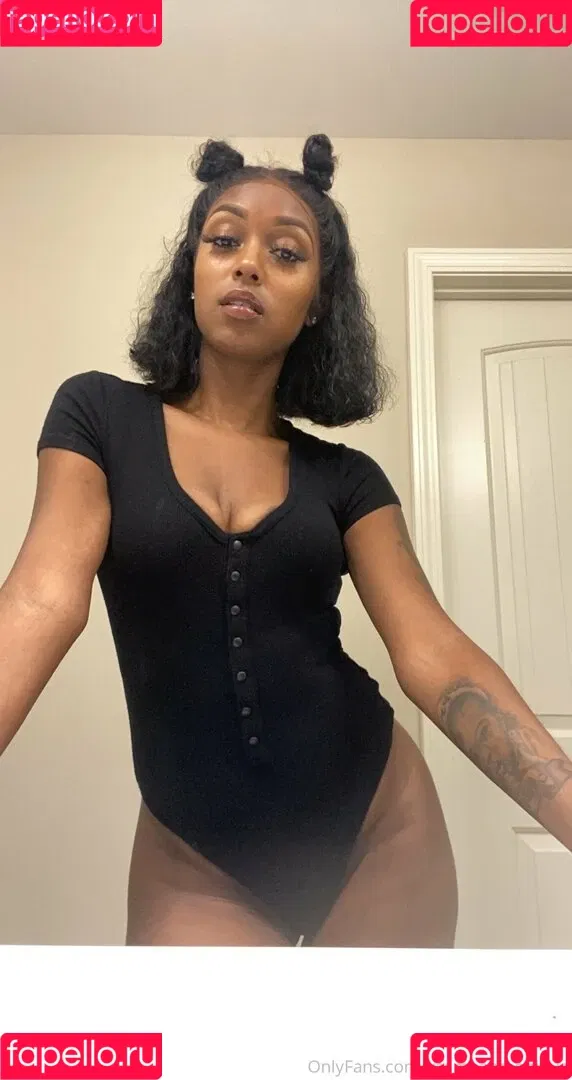 yasmeanmonique Onlyfans Photo Gallery 