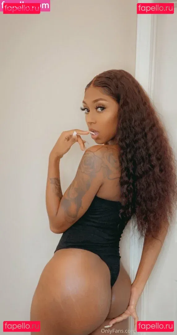 yasmeanmonique Onlyfans Photo Gallery 