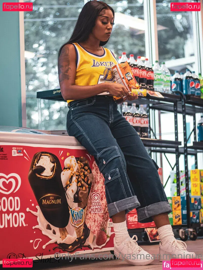 yasmeanmonique Onlyfans Photo Gallery 