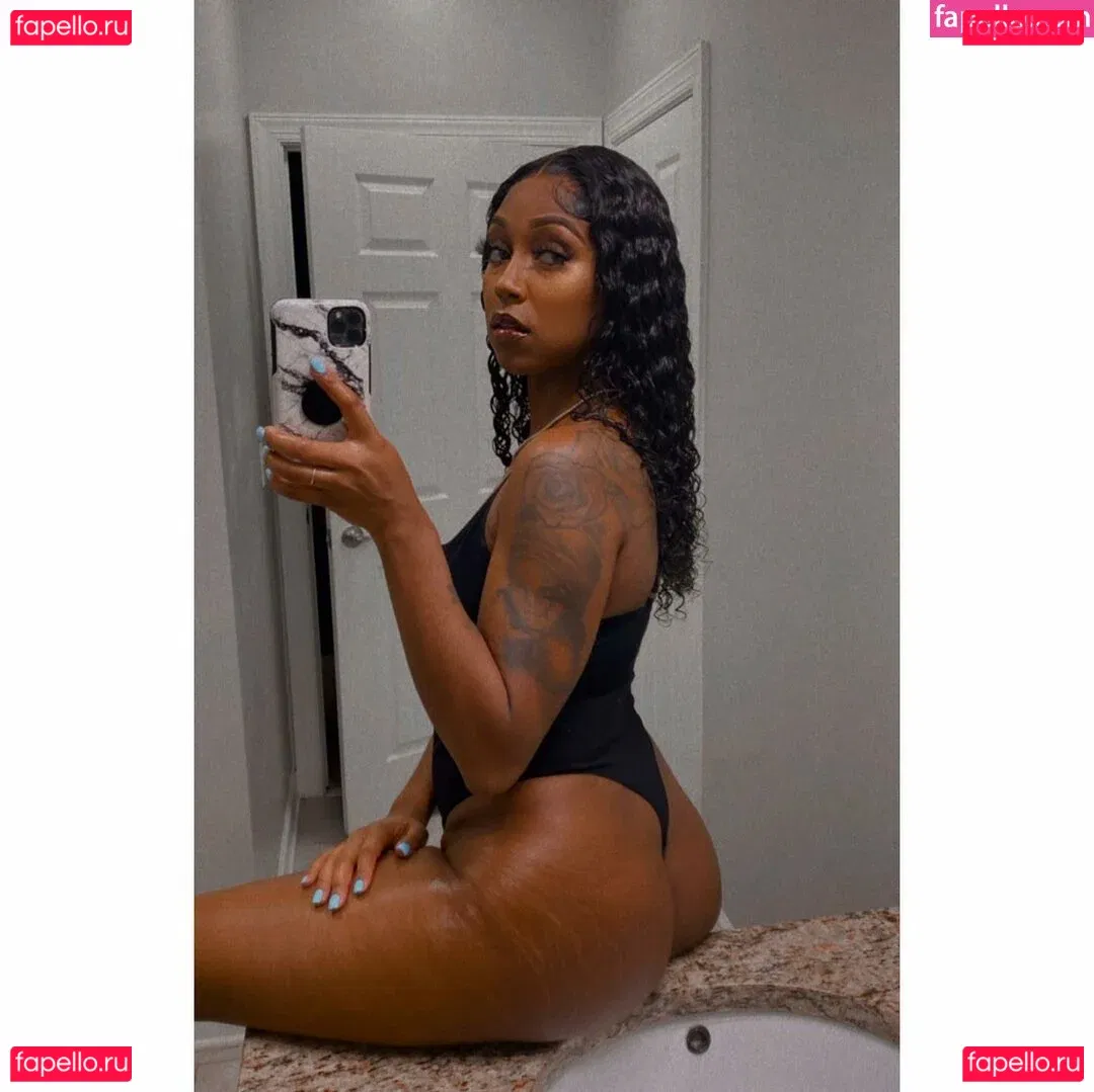 yasmeanmonique Onlyfans Photo Gallery 