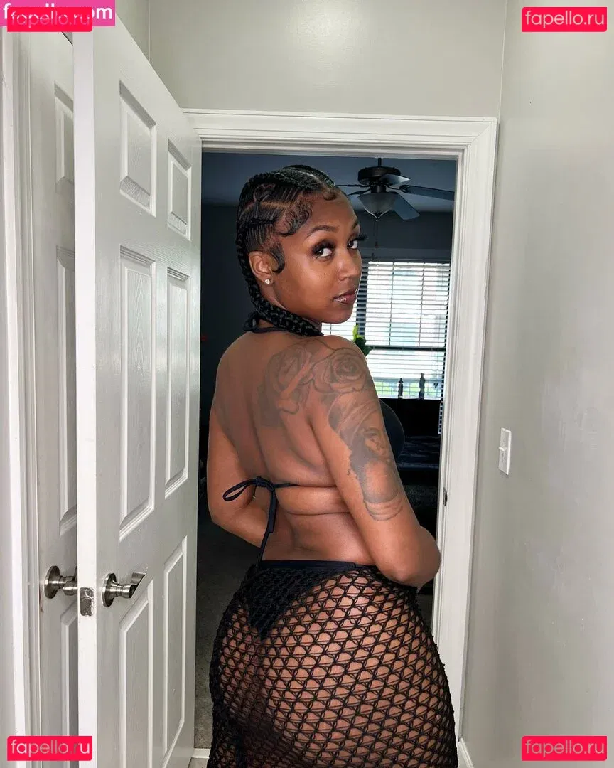 yasmeanmonique Onlyfans Photo Gallery 