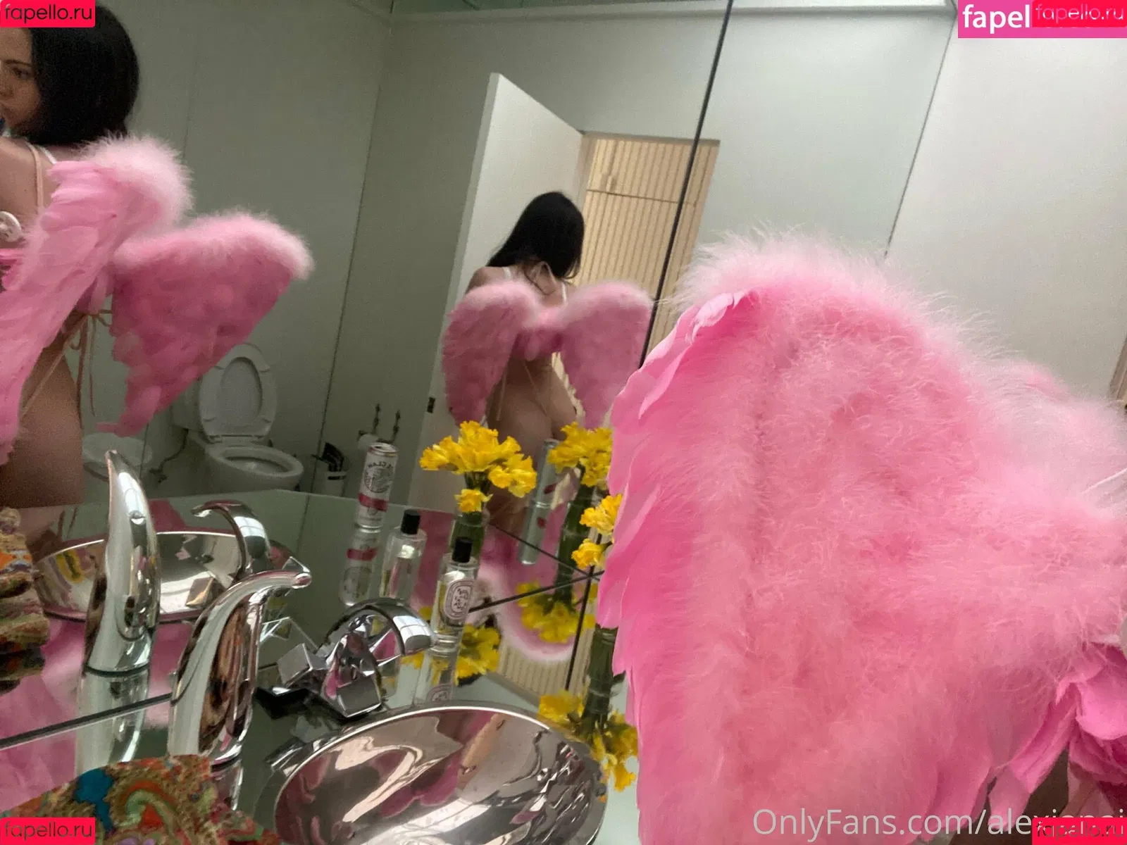 alexjanai Onlyfans Photo Gallery 