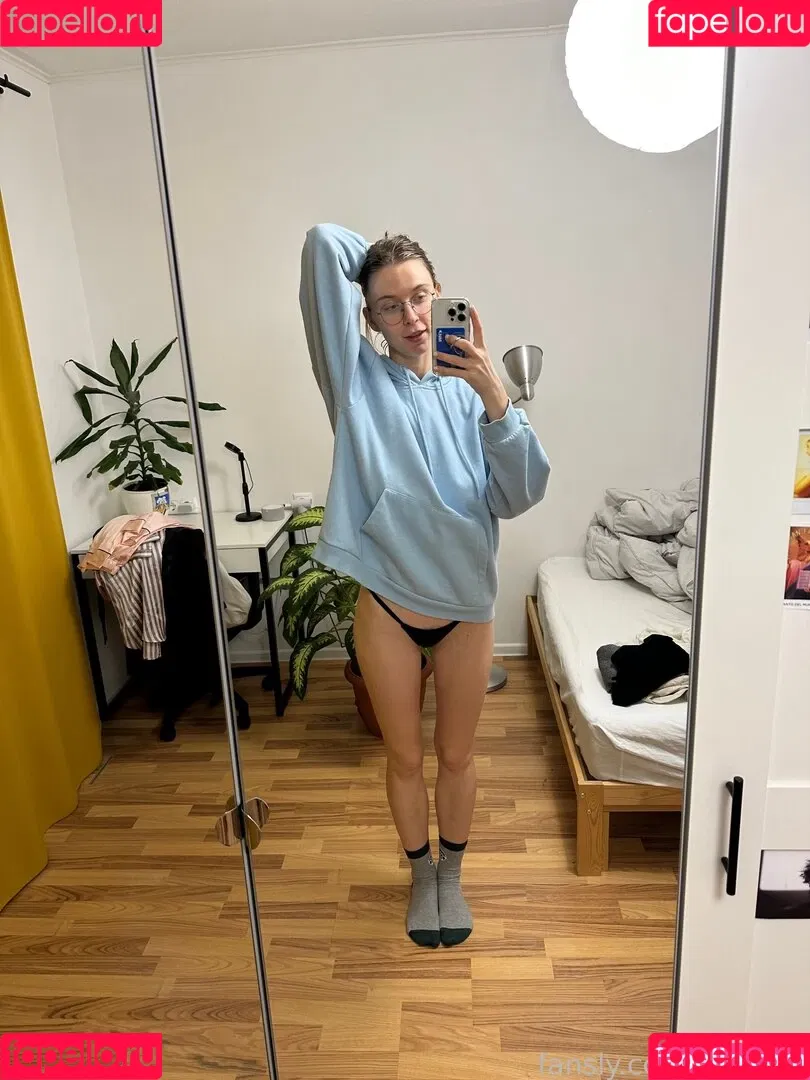 YouRina Onlyfans Photo Gallery 