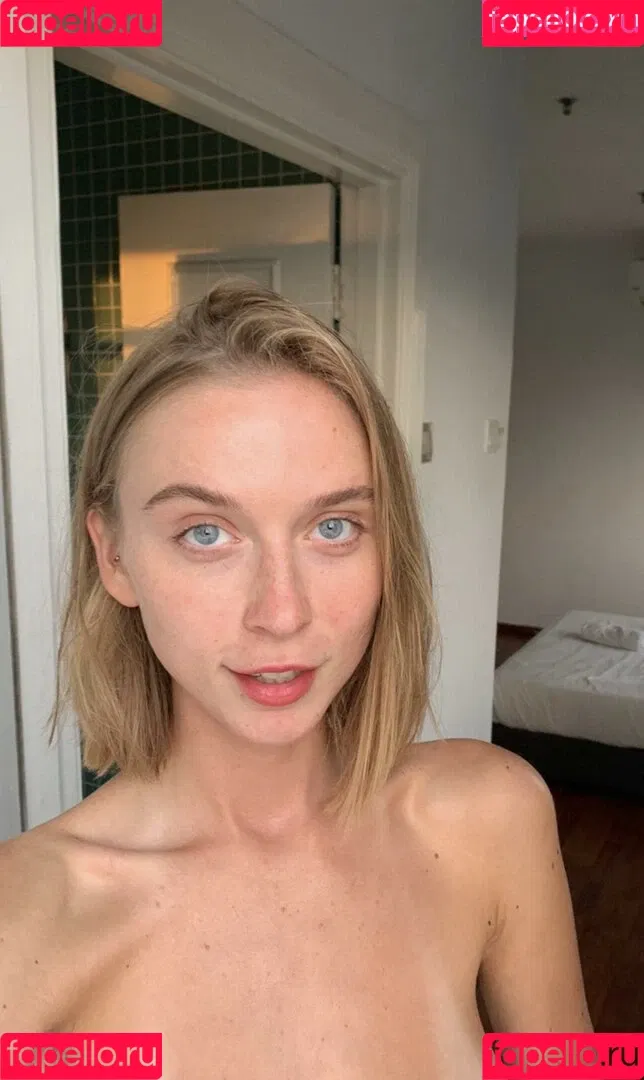 YouRina Onlyfans Photo Gallery 