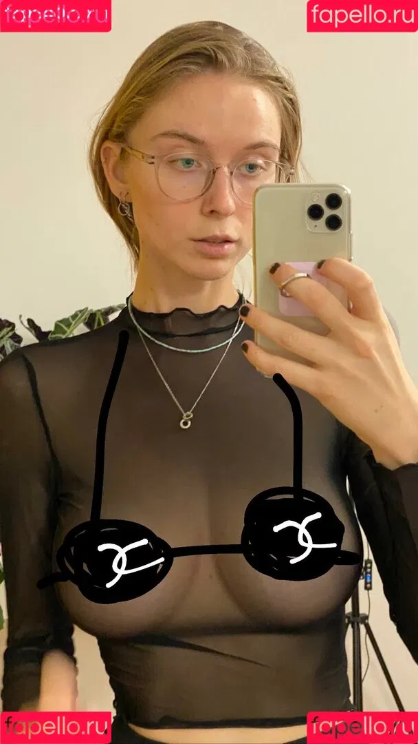 YouRina Onlyfans Photo Gallery 