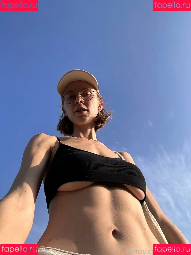 YouRina Onlyfans Photo Gallery 