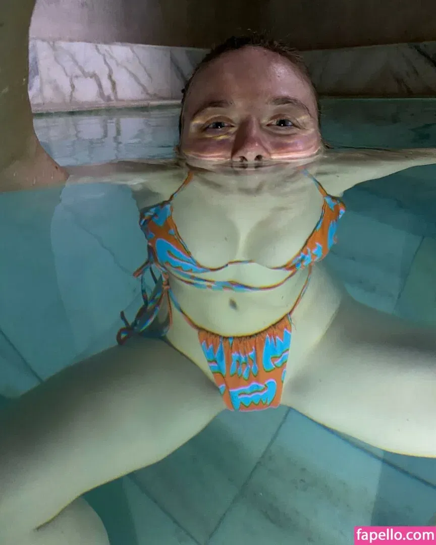 YouRina Onlyfans Photo Gallery 