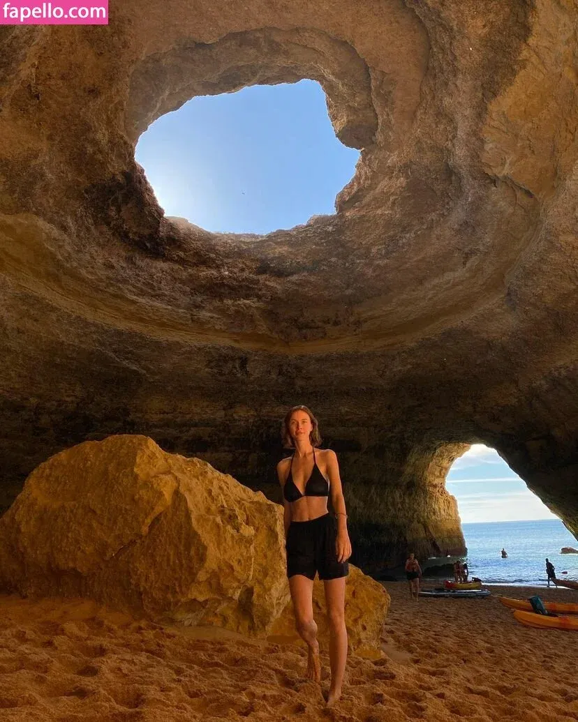 YouRina Onlyfans Photo Gallery 