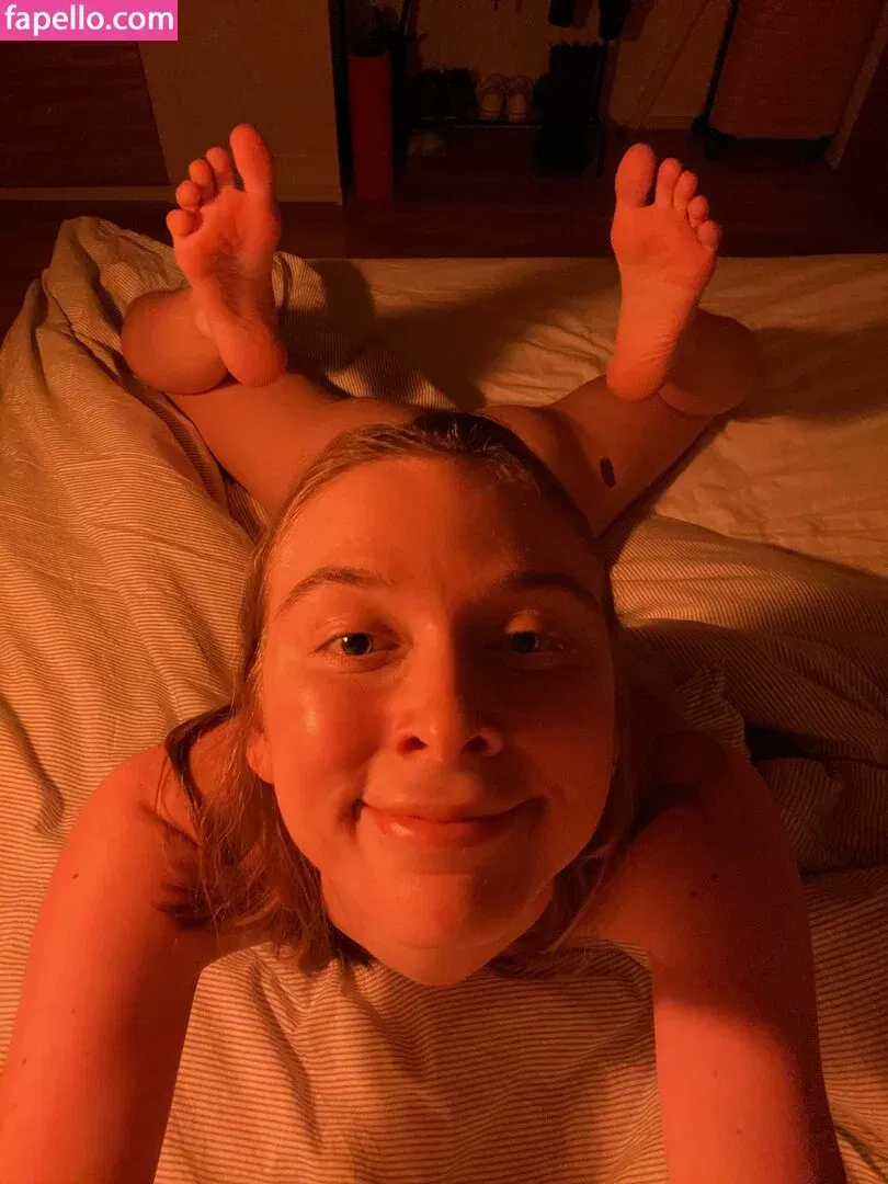 YouRina Onlyfans Photo Gallery 