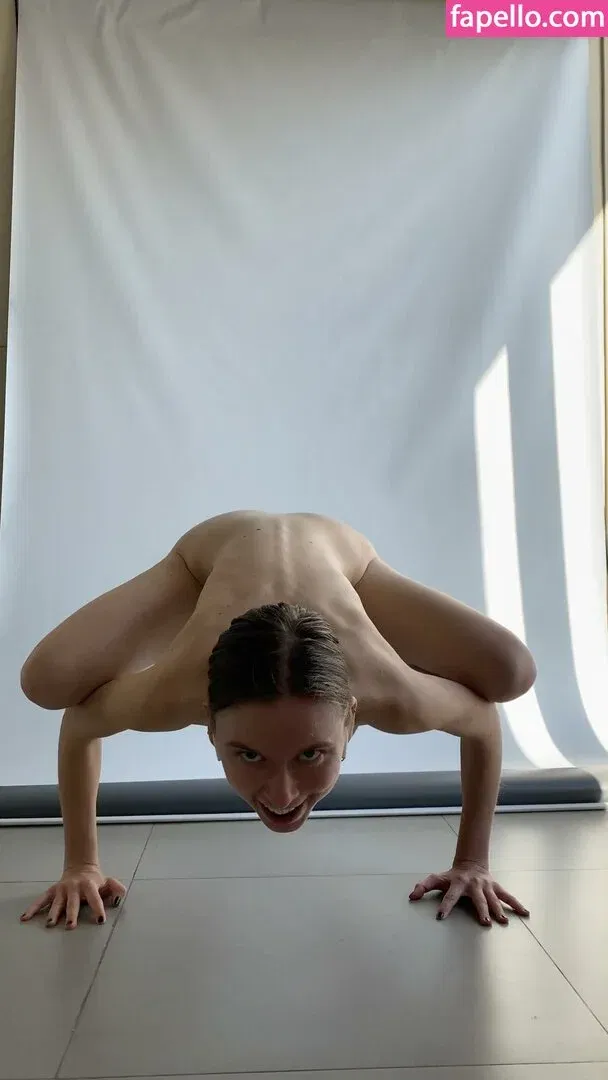 YouRina Onlyfans Photo Gallery 