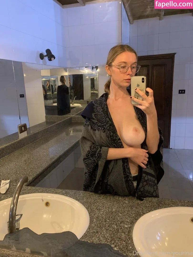 YouRina Onlyfans Photo Gallery 