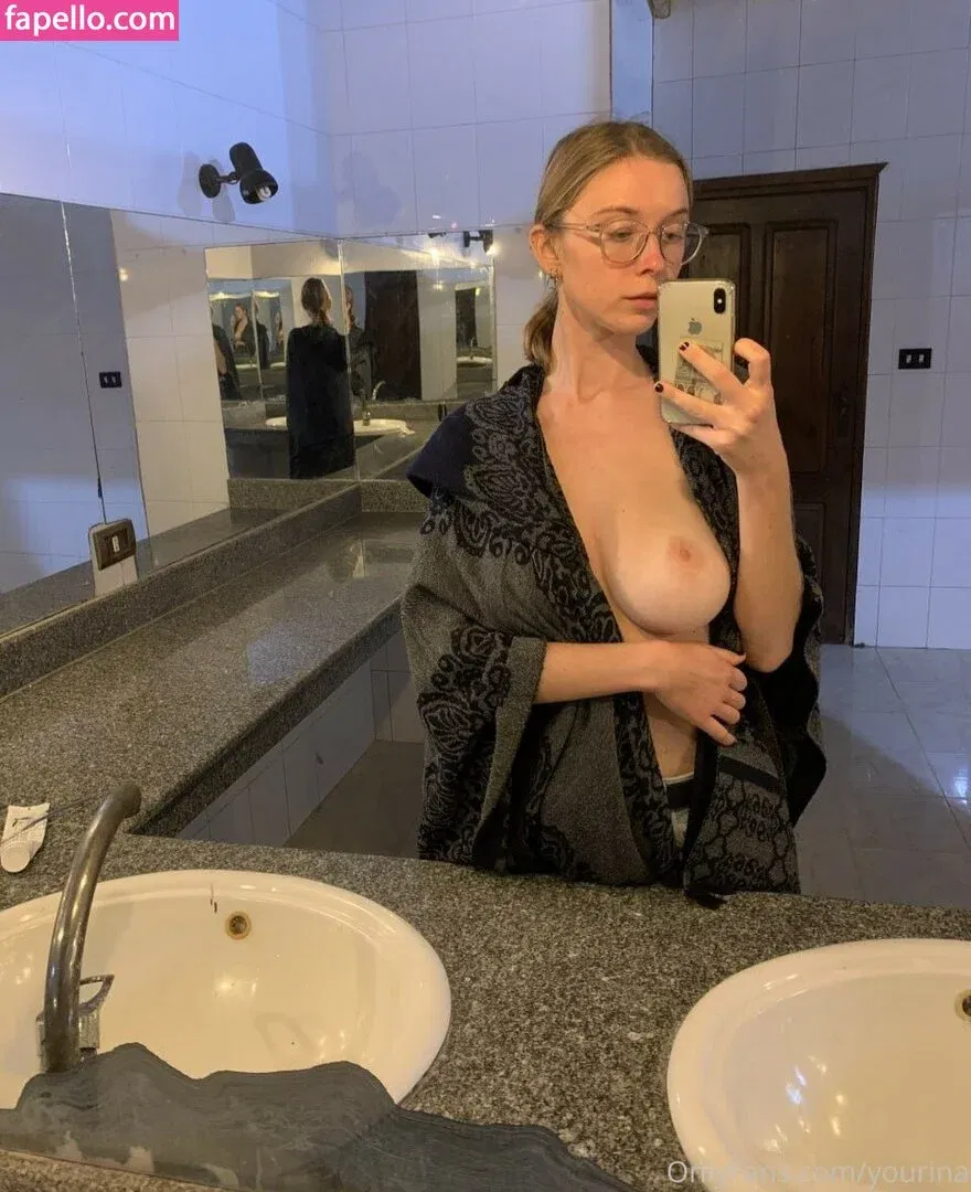 YouRina Onlyfans Photo Gallery 